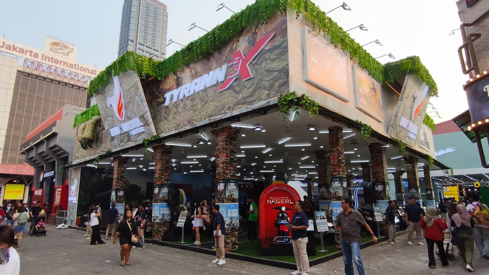 Indomobil eMotor Hadir di Jakarta Fair 2026, Pengunjung Bisa Test Ride 4 Motor Listrik Sekaligus