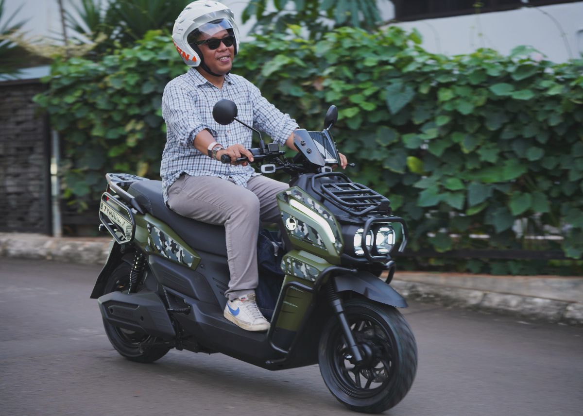 Test Ride Tyranno, Sensasi Naik Motor Listrik Semi-Adventure Pertama di Indonesia