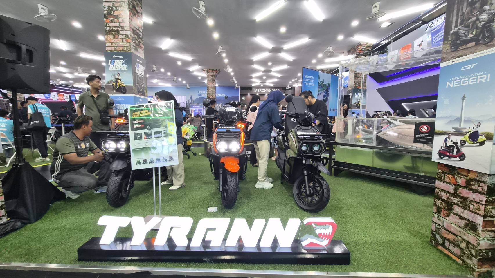 Sebelum Beli, Cek Perbandingan Total Biaya Motor Listrik vs Motor Bensin di Sini!