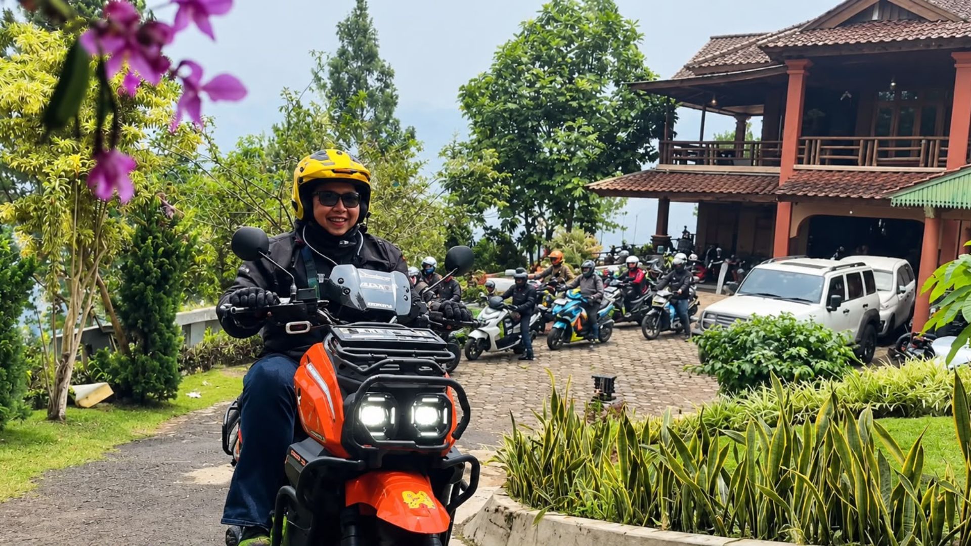 Ulasan Indomobil eMotor Tyranno Rute Jakarta–Bogor, Motor Listrik Tangguh Buat Touring?