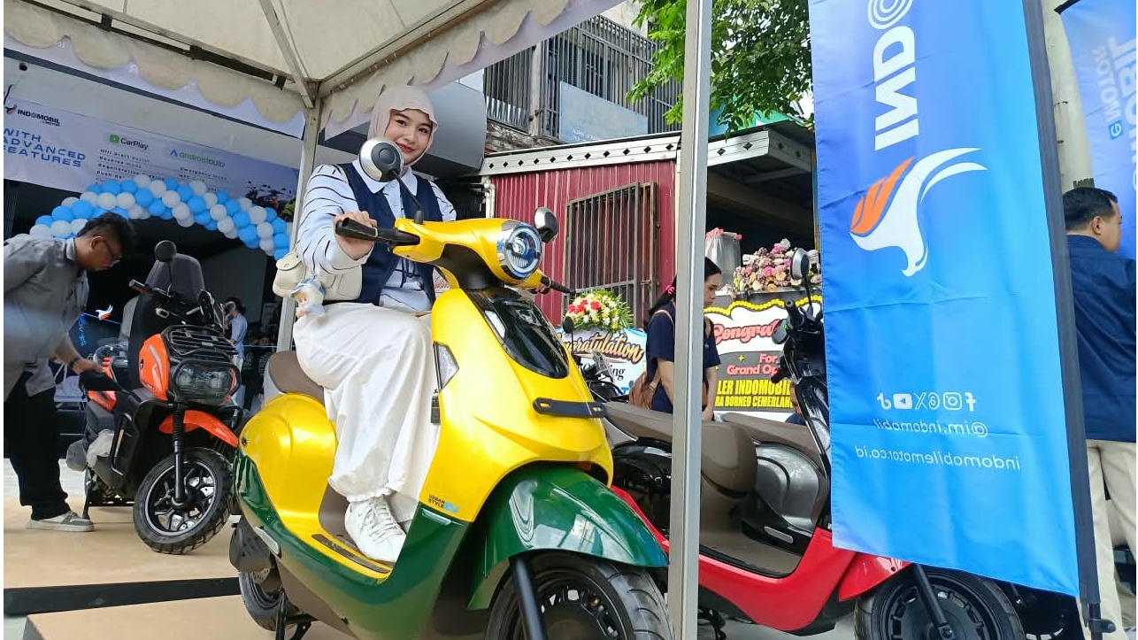 Imbas BBM Langka, Apakah Motor Listrik Bisa Menjadi Alternatif untuk Mobilitas Harian?